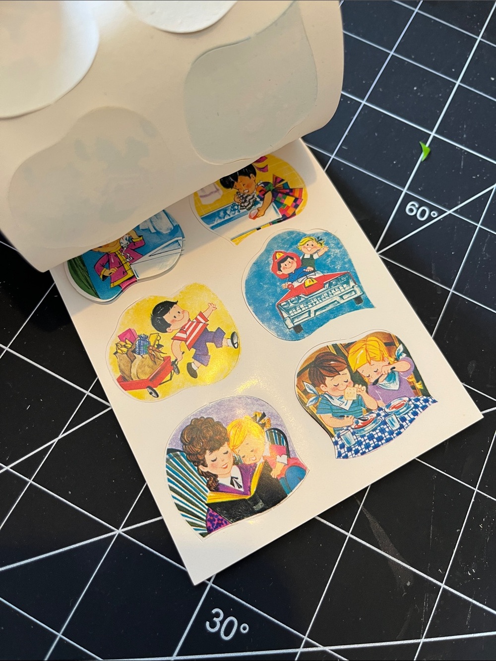 Vintage Standard 104 Child Activity Seals - Picture 3 of 5